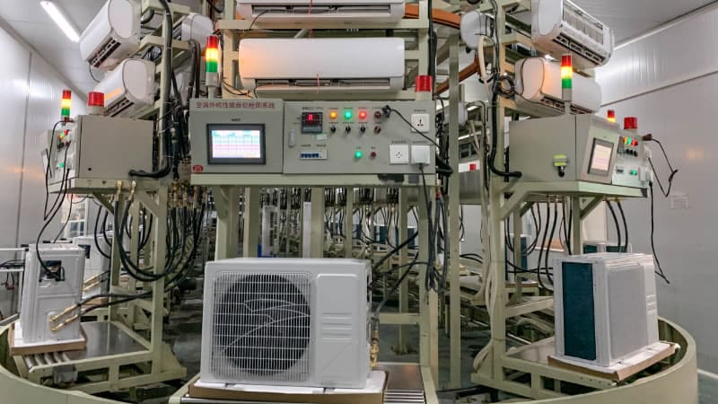 Custom battery assembly production line